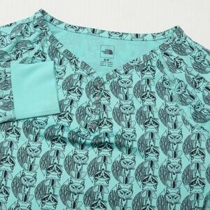 The North Face Shirt Womens Small Blue Fox Print Henley FlashDry Long Sleeve